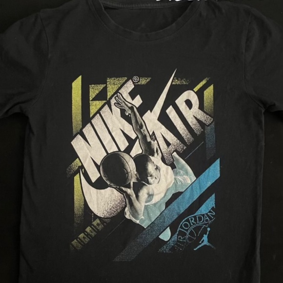 Nike Tee - Picture 1 of 1